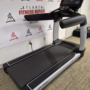 Life Fitness Discover SE3 95T Elevation Treadmill