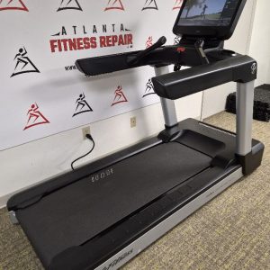 Life Fitness Integrity SE3HD Treadmill (Qty: 4)
