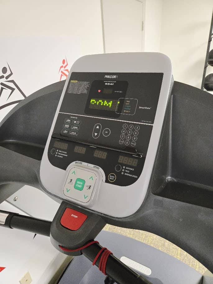 Precor Commercial 954i Experience Treadmill - Image 2