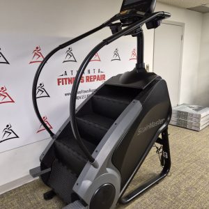 Stairmaster 8 Series 8G Gauntlet Stepmill w/ "16 Embedded Display